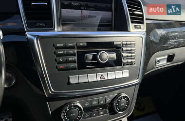 Внедорожник / Кроссовер Mercedes-Benz M-Class 2013 в 