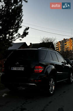 Внедорожник / Кроссовер Mercedes-Benz M-Class 2010 в 