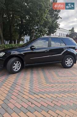 Внедорожник / Кроссовер Mercedes-Benz M-Class 2006 в 