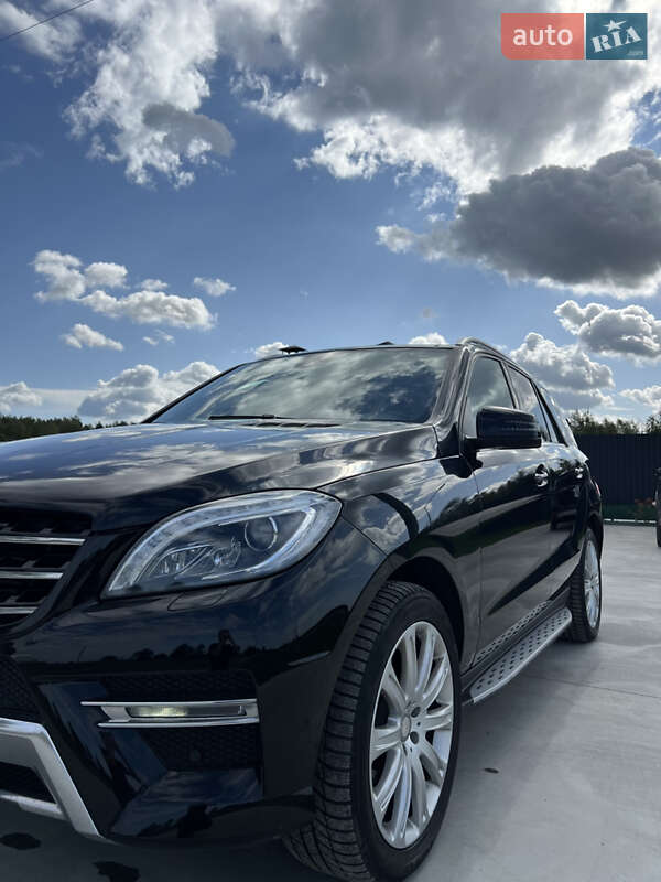 Позашляховик / Кросовер Mercedes-Benz M-Class 2013 в Камені-Каширському