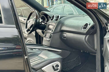 Позашляховик / Кросовер Mercedes-Benz M-Class 2007 в 