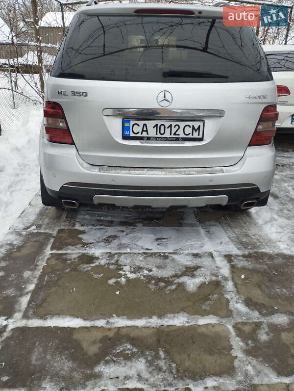 Позашляховик / Кросовер Mercedes-Benz M-Class 2005 в Кам'янці фото 4 Позашляховик / Кросовер Mercedes-Benz M-Class 2005 в Кам'янці
