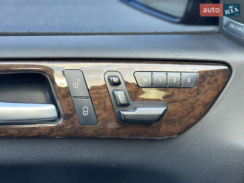 Позашляховик / Кросовер Mercedes-Benz M-Class 2012 в Києві