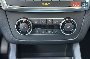 Внедорожник / Кроссовер Mercedes-Benz M-Class 2012 в 