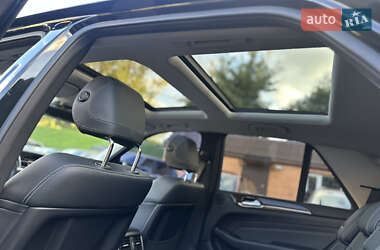 Внедорожник / Кроссовер Mercedes-Benz M-Class 2012 в 