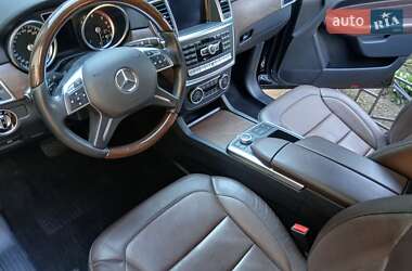 Позашляховик / Кросовер Mercedes-Benz M-Class 2014 в 