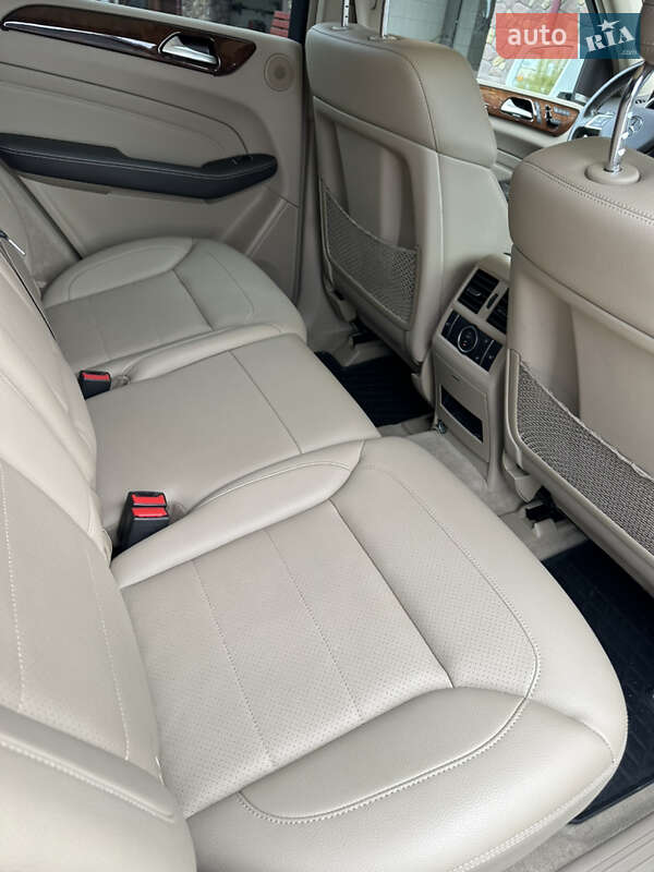 Позашляховик / Кросовер Mercedes-Benz M-Class 2015 в Тернополі