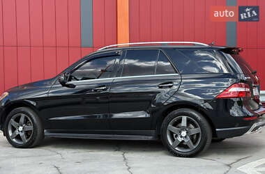 Внедорожник / Кроссовер Mercedes-Benz M-Class 2013 в 
