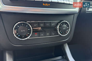 Внедорожник / Кроссовер Mercedes-Benz M-Class 2013 в 