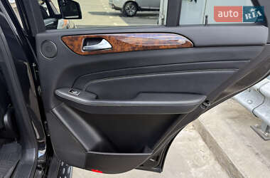 Внедорожник / Кроссовер Mercedes-Benz M-Class 2013 в 