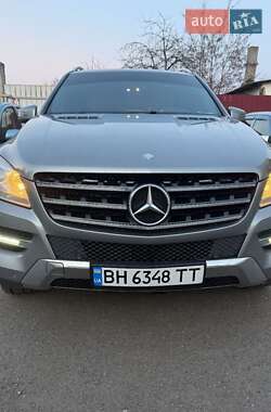 Позашляховик / Кросовер Mercedes-Benz M-Class 2013 в Одесі