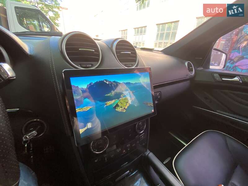 Позашляховик / Кросовер Mercedes-Benz M-Class 2011 в Києві