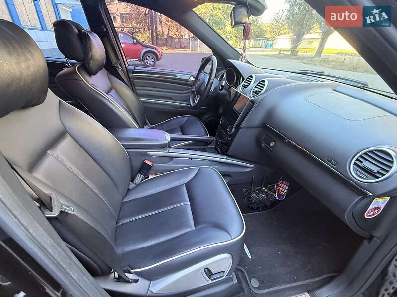 Позашляховик / Кросовер Mercedes-Benz M-Class 2011 в Києві