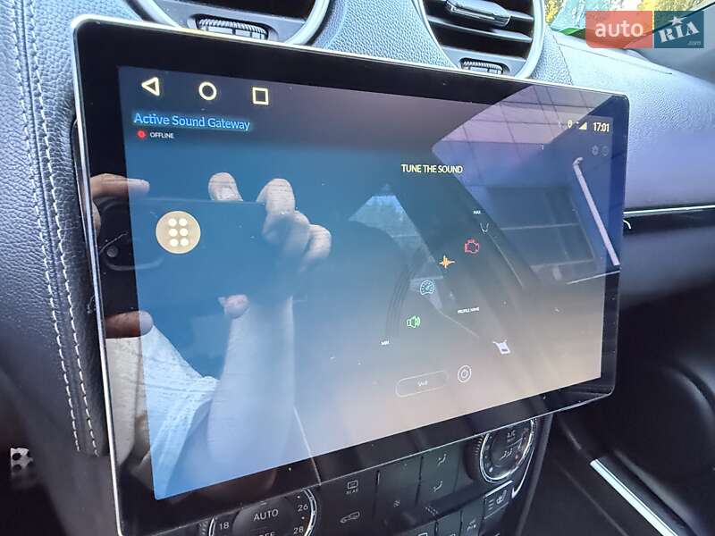 Позашляховик / Кросовер Mercedes-Benz M-Class 2011 в Києві