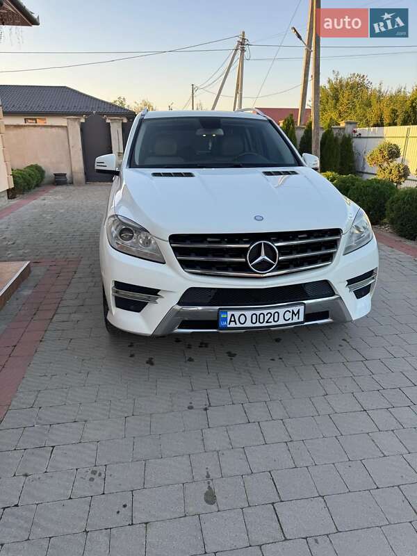 Mercedes-Benz M-Class 2012