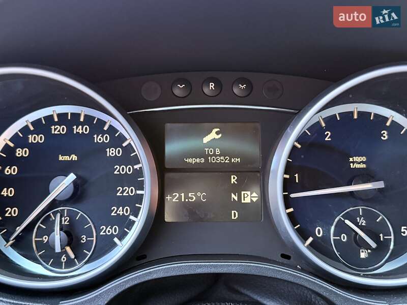 Позашляховик / Кросовер Mercedes-Benz M-Class 2011 в Києві