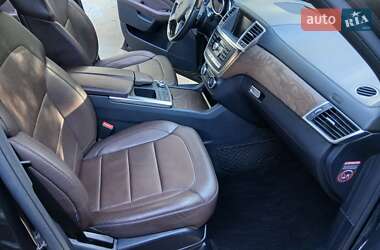Позашляховик / Кросовер Mercedes-Benz M-Class 2014 в 