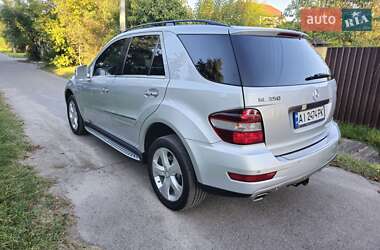 Внедорожник / Кроссовер Mercedes-Benz M-Class 2011 в 