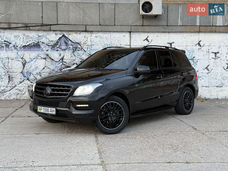 Внедорожник / Кроссовер Mercedes-Benz M-Class 2011 в 