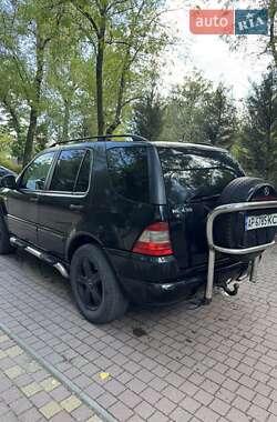 Внедорожник / Кроссовер Mercedes-Benz M-Class 2000 в 
