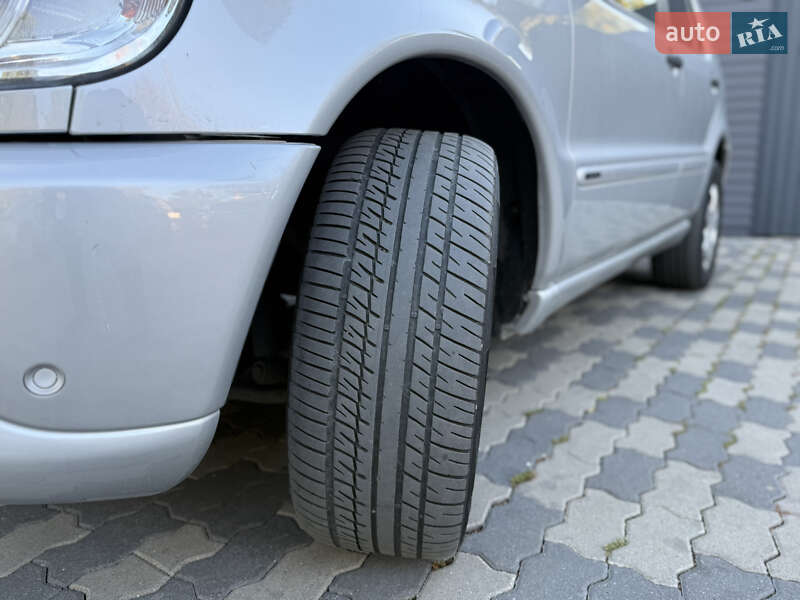 Позашляховик / Кросовер Mercedes-Benz M-Class 2001 в Чернівцях