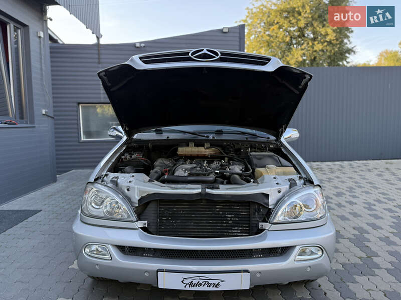 Позашляховик / Кросовер Mercedes-Benz M-Class 2001 в Чернівцях