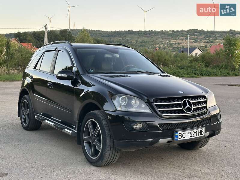 Позашляховик / Кросовер Mercedes-Benz M-Class 2006 в Старому Самборі