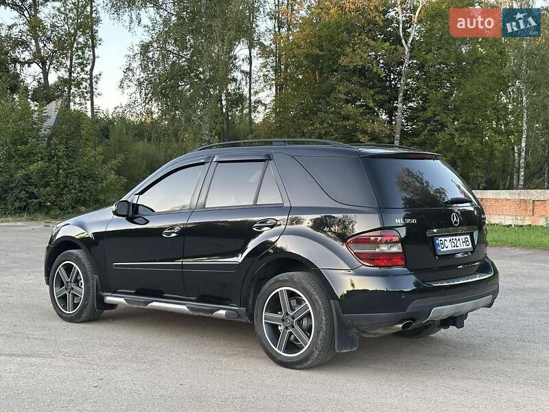 Позашляховик / Кросовер Mercedes-Benz M-Class 2006 в Старому Самборі