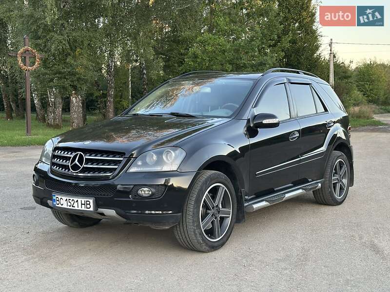 Позашляховик / Кросовер Mercedes-Benz M-Class 2006 в Старому Самборі