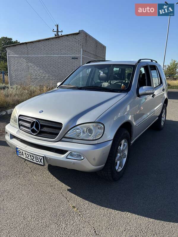 Внедорожник / Кроссовер Mercedes-Benz M-Class 2004 в Гайвороне