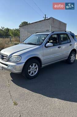 Внедорожник / Кроссовер Mercedes-Benz M-Class 2004 в 