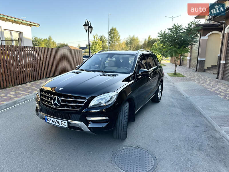 Внедорожник / Кроссовер Mercedes-Benz M-Class 2015 в Броварах