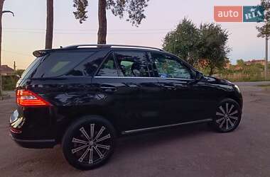Позашляховик / Кросовер Mercedes-Benz M-Class 2014 в 