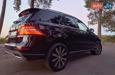 Позашляховик / Кросовер Mercedes-Benz M-Class 2014 в 