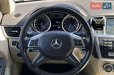 Внедорожник / Кроссовер Mercedes-Benz M-Class 2012 в 