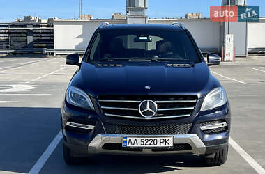Позашляховик / Кросовер Mercedes-Benz M-Class 2013 в 