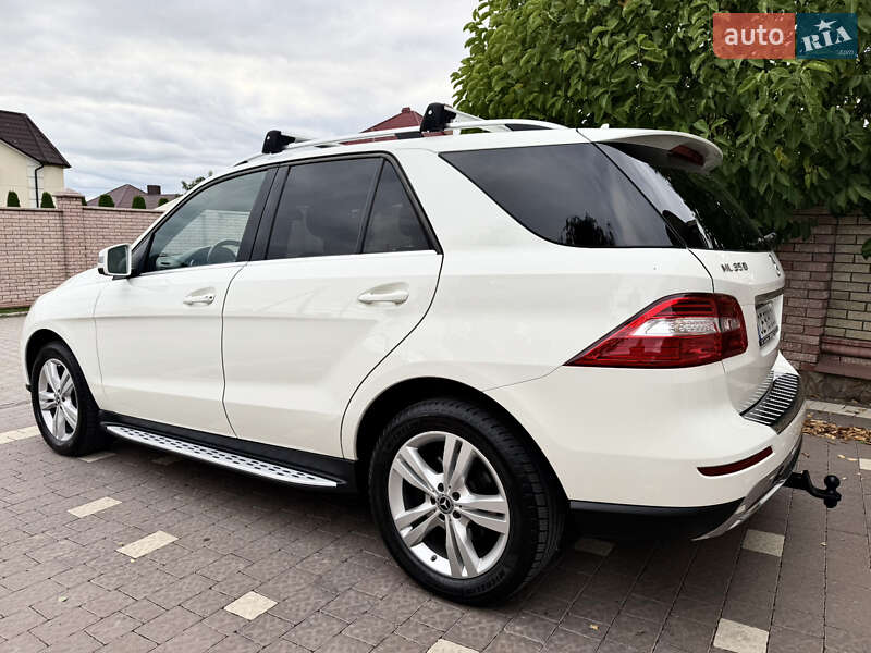 Внедорожник / Кроссовер Mercedes-Benz M-Class 2013 в Черновцах