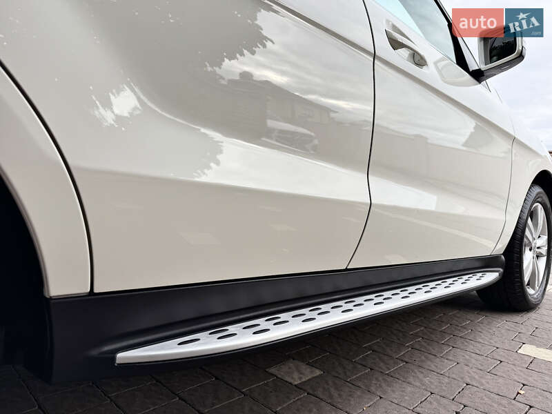 Внедорожник / Кроссовер Mercedes-Benz M-Class 2013 в Черновцах