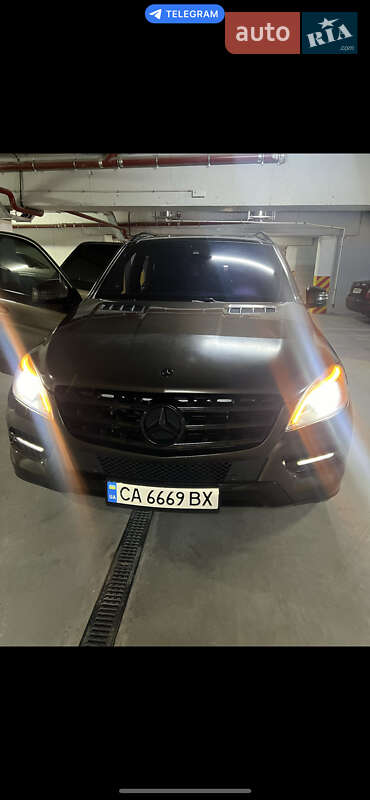 Внедорожник / Кроссовер Mercedes-Benz M-Class 2013 в Черкассах