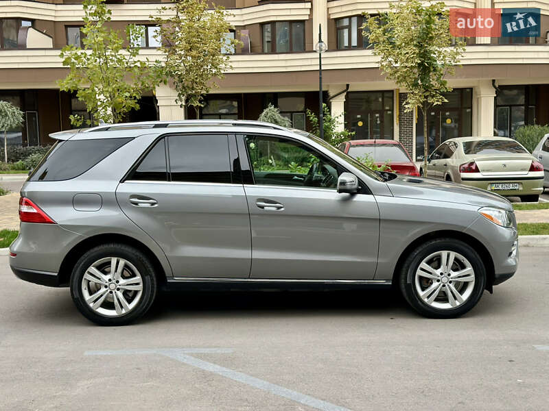 Внедорожник / Кроссовер Mercedes-Benz M-Class 2014 в Киеве