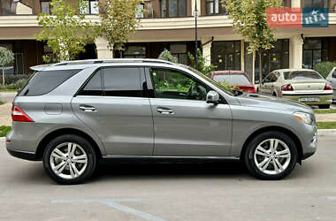 Внедорожник / Кроссовер Mercedes-Benz M-Class 2014 в 