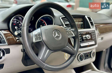 Внедорожник / Кроссовер Mercedes-Benz M-Class 2014 в 