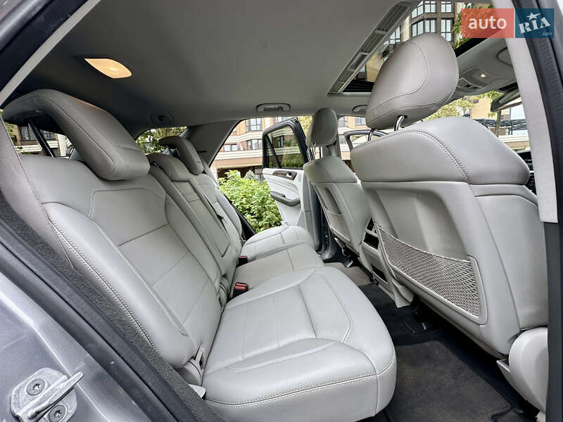 Внедорожник / Кроссовер Mercedes-Benz M-Class 2014 в Киеве