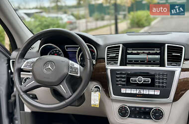 Внедорожник / Кроссовер Mercedes-Benz M-Class 2014 в 