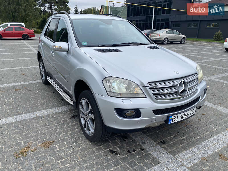 Позашляховик / Кросовер Mercedes-Benz M-Class 2006 в Пирятині