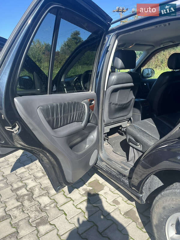 Позашляховик / Кросовер Mercedes-Benz M-Class 2001 в Івано-Франківську