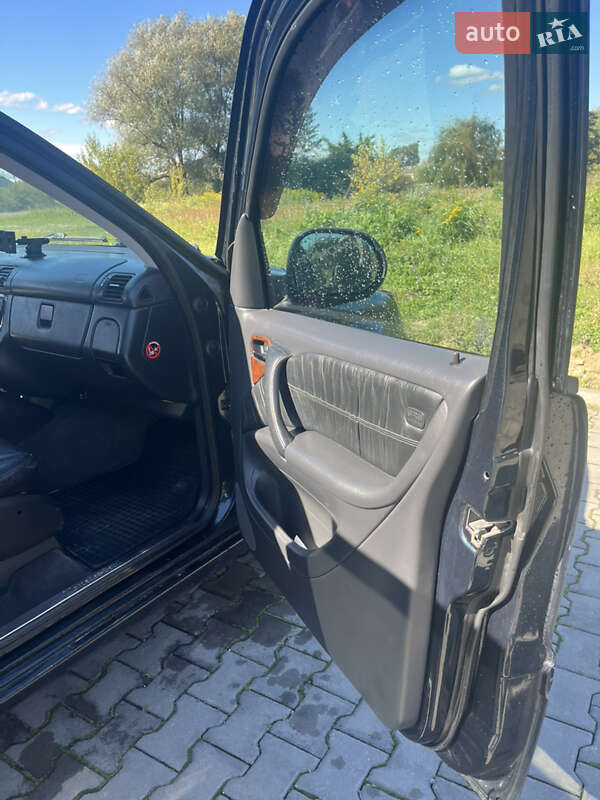 Позашляховик / Кросовер Mercedes-Benz M-Class 2001 в Івано-Франківську