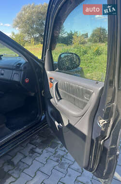 Внедорожник / Кроссовер Mercedes-Benz M-Class 2001 в 