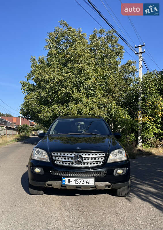 Mercedes-Benz M-Class 2008