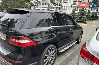 Внедорожник / Кроссовер Mercedes-Benz M-Class 2012 в 